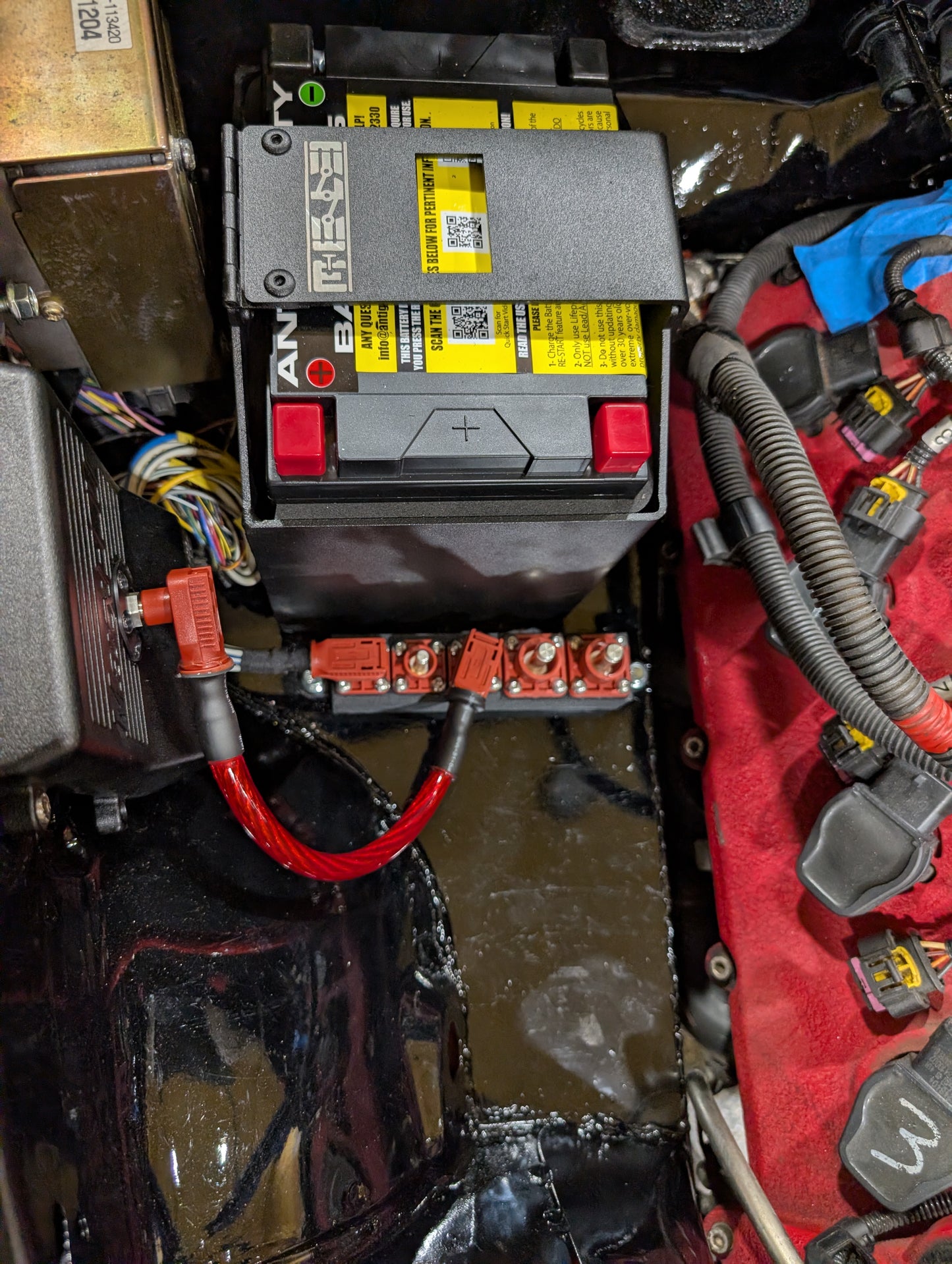 Radlok Power Distribution Block